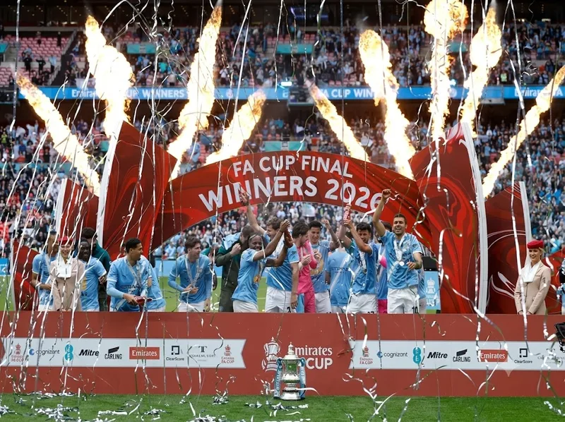 Hành trình chinh phục Cúp FA và khoảnh khắc nâng cúp tại Wembley