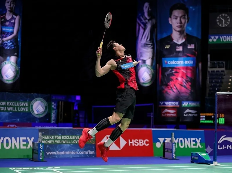 Lee Zii Jia gây ấn tượng với smash uy lực, tốc độ di chuyển và khả năng tấn công chủ động.
