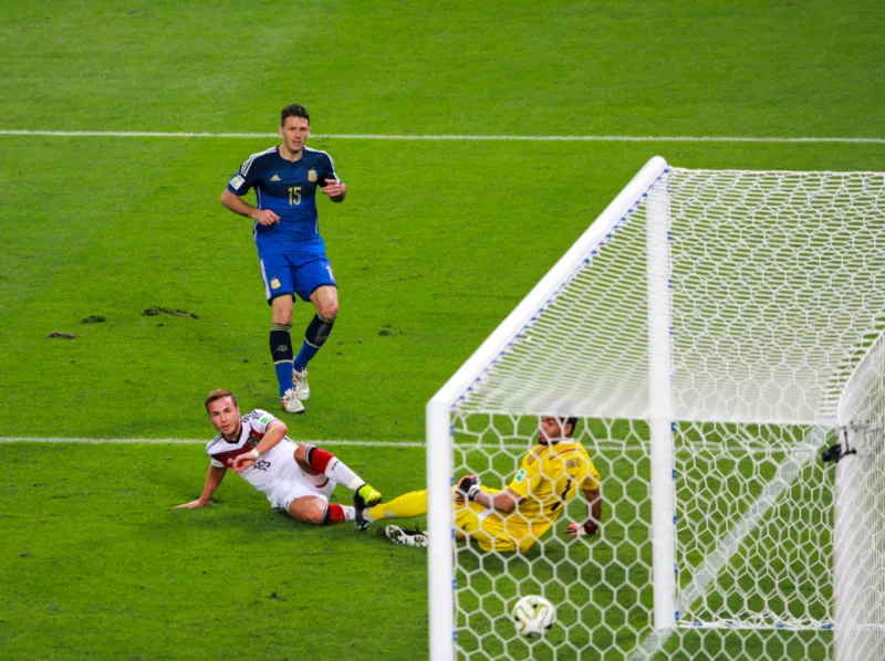 Götze ghi bàn phút 113 giúp Đức vô địch World Cup 2014