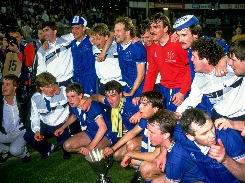 Everton từng chinh phục chín chức vô địch quốc gia, FA Cup và cúp châu Âu trong lịch sử.