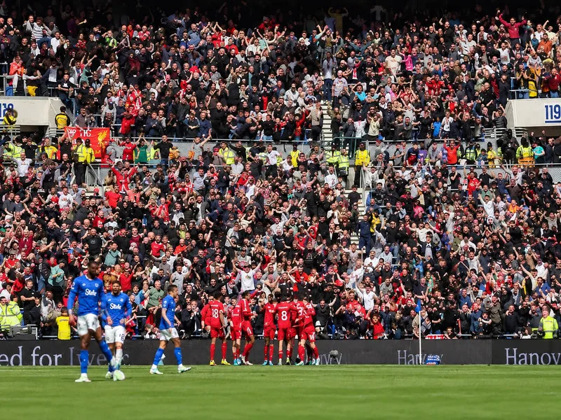 Derby Merseyside cùng màu xanh truyền thống tạo nên bản sắc đặc biệt của Everton.
