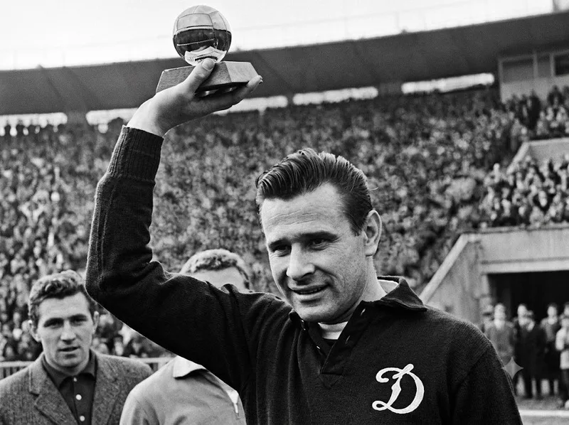 Lev Yashin là thủ môn duy nhất giành Quả bóng vàng trong lịch sử.