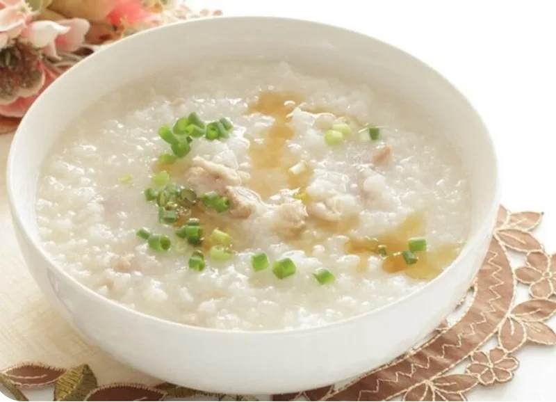 Quá trình ninh nhừ hạt gạo giúp cháo có độ sánh mịn dễ tiêu hóa.